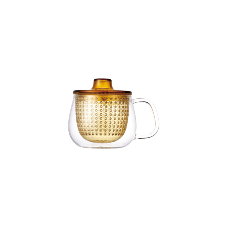Unimug glass mug with yellow strainer and lid, for tea for one.