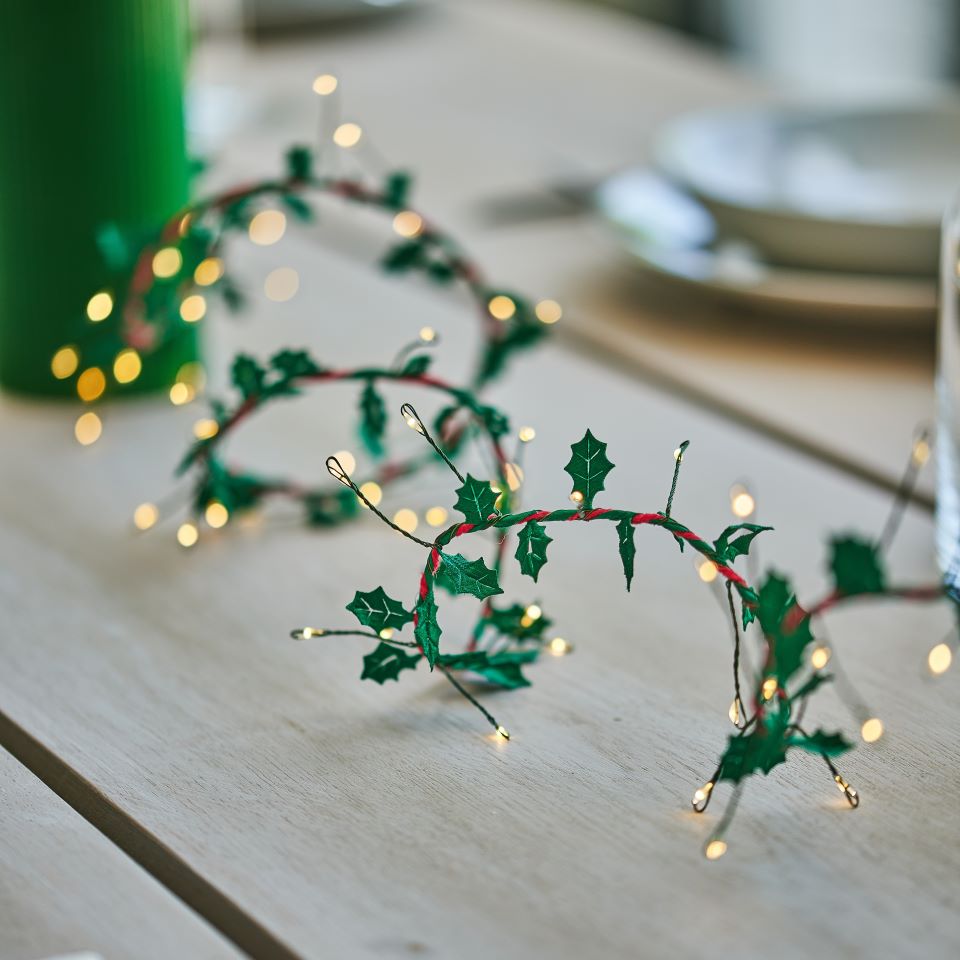 Holly Twine Light Chain - Battery Operated