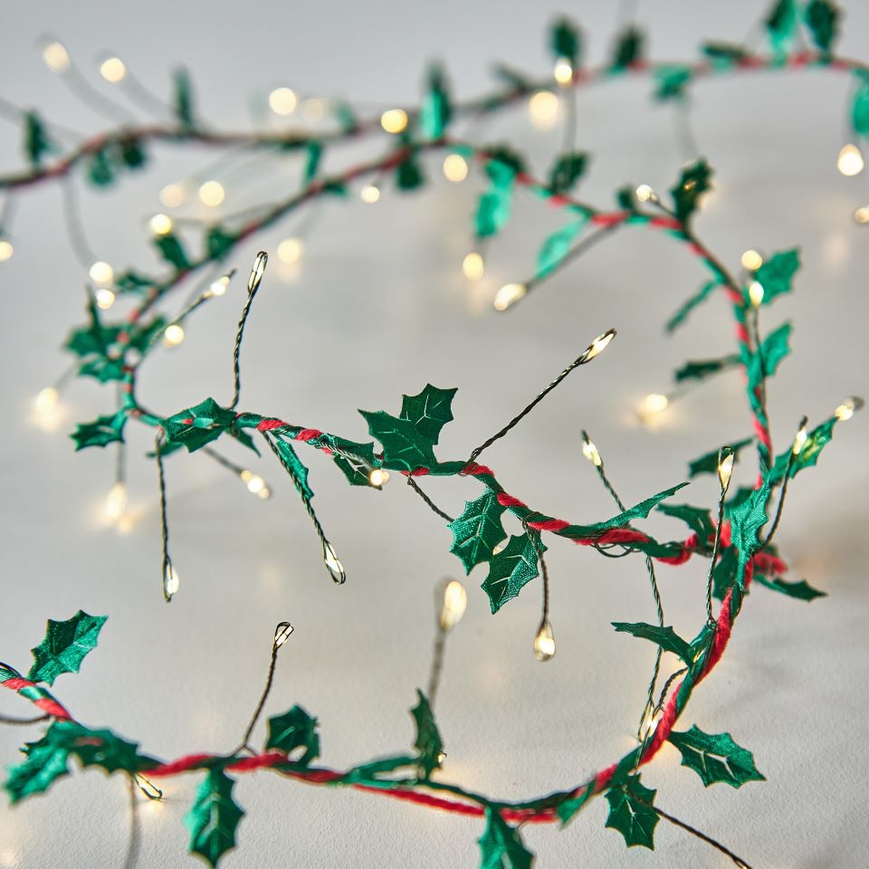 Holly Twine Light Chain - Battery Operated